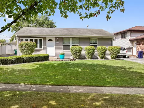16750 S 91 Ave, Orland Hills, IL 60487