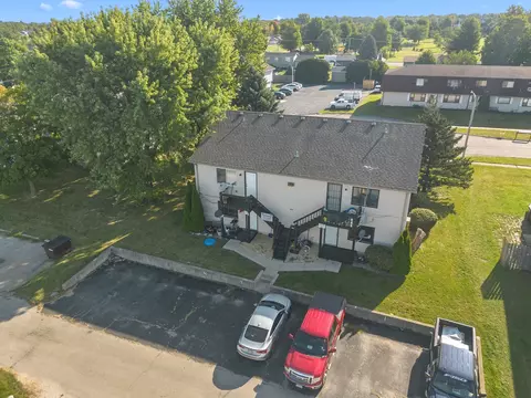 1204 9th St, Harvard, IL 60033 photo 2