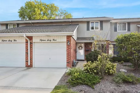 1569 Coloma Ct #S, Wheaton, IL 60189