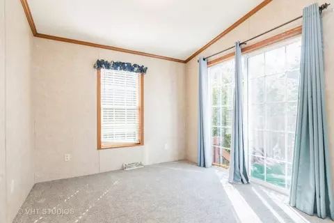 Bedroom - 235 Windward, Lakemoor, IL 60051 photo 1 of 2