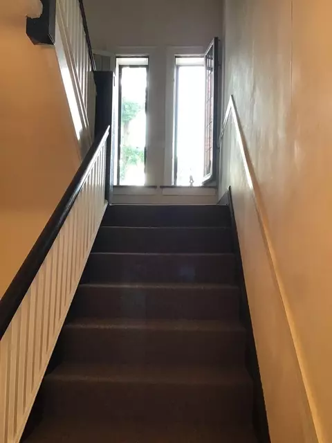 Entry Way - 7423 S Euclid Ave, Chicago, IL 60649 photo 3 of 4