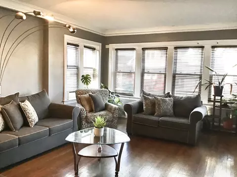 Living - 7423 S Euclid Ave, Chicago, IL 60649 photo 1 of 1