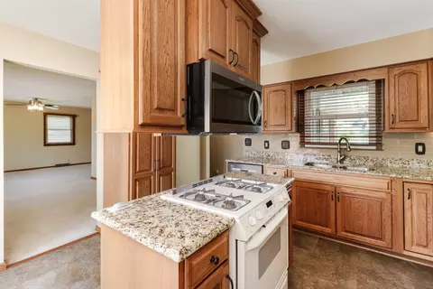 104 Tanner St, Bloomington, IL 61701 photo 9
