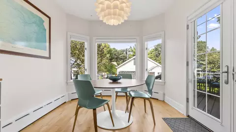 Dining - 2150 Mcdaniel Ave, Evanston, IL 60201 photo 4 of 5