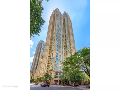 25 E Superior St #2101, Chicago, IL 60611