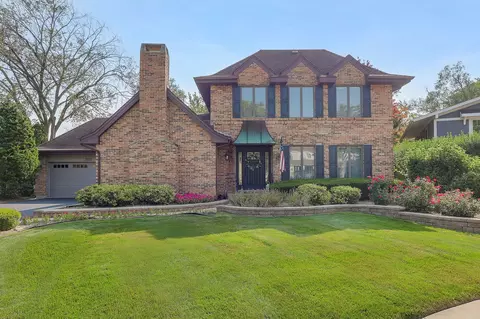 321 Chatelaine Ct, Willowbrook, IL 60527