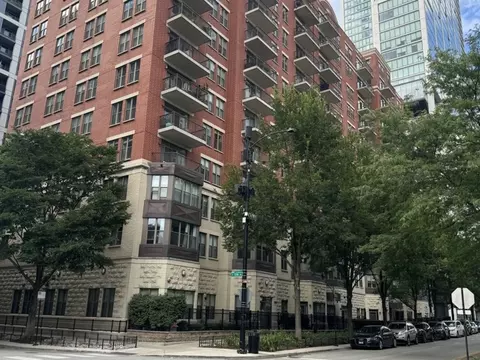 1250 S Indiana Ave #801, Chicago, IL 60605