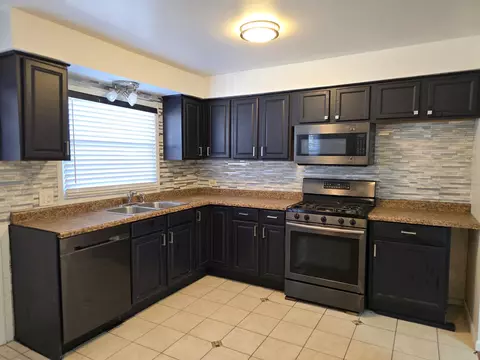 413 Stanton St, Park Forest, IL 60466 photo 11