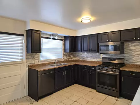 413 Stanton St, Park Forest, IL 60466 photo 12