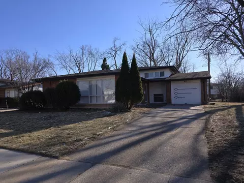 413 Stanton St, Park Forest, IL 60466