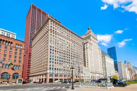 330 S Michigan Ave #1908, Chicago, IL 60604
