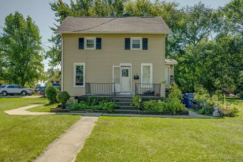 638 E Roosevelt St, Dekalb, IL 60115