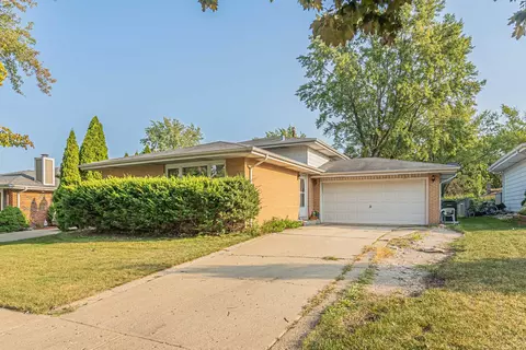827 E Marshall Ct, Palatine, IL 60074