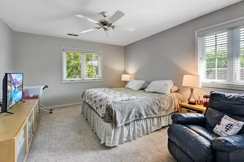 239 Brookside Ln #D, Willowbrook, IL 60527 photo 7