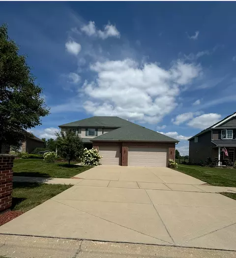 1239 Auburn Rd, Lemont, IL 60439