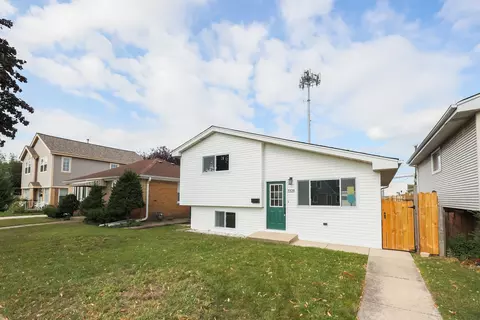 3328 Lincoln St, Franklin Park, IL 60131