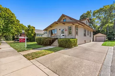 863 E Prairie Ave, Des Plaines, IL 60016 photo 2