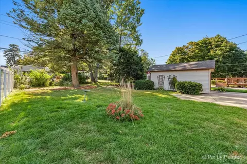 863 E Prairie Ave, Des Plaines, IL 60016 photo 3