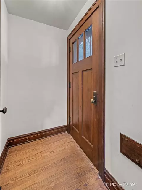 863 E Prairie Ave, Des Plaines, IL 60016 photo 6