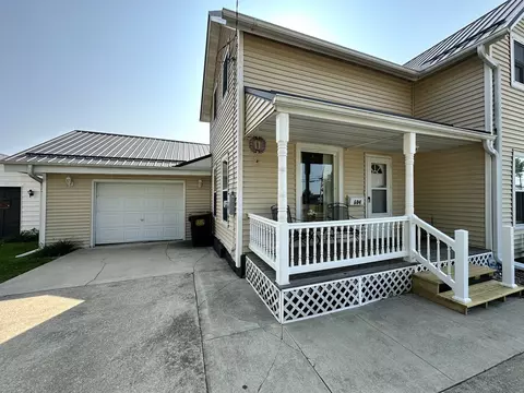 604 Genesee Ave, Morrison, IL 61270 photo 2