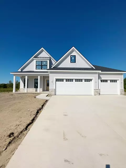 309 Harpers Fry, Savoy, IL 61874