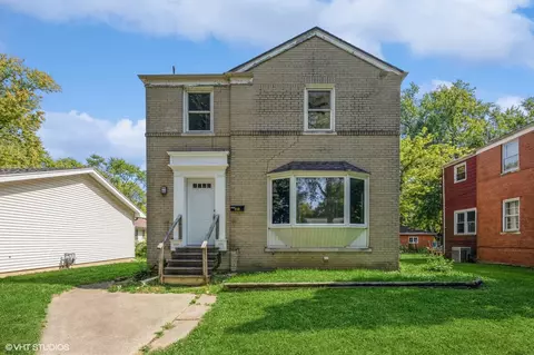 518 Hill St, Momence, IL 60954
