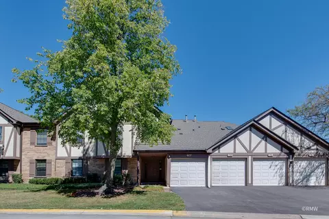 601 Catherine Ct #601, Wood Dale, IL 60191