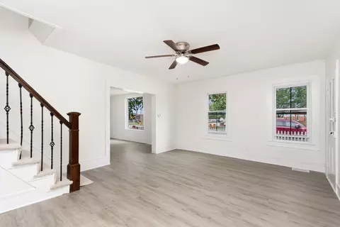 Living - 203 E North St, Plano, IL 60545 photo 1 of 2
