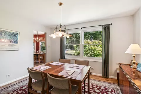 Dining - 3433 Ithaca Rd, Olympia Fields, IL 60461 photo 2 of 3