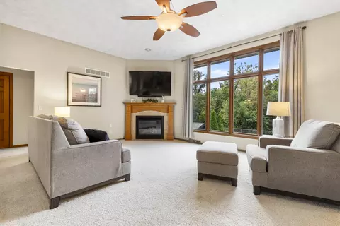Living - 6117 Windflower Way, Roscoe, IL 61073 photo 1 of 2