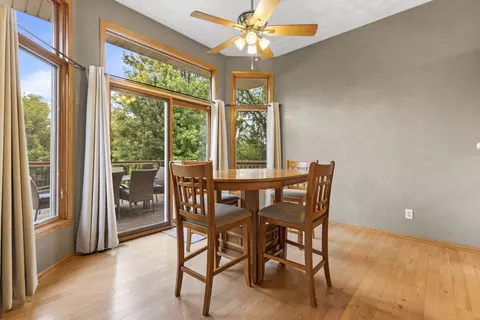 Dining - 6117 Windflower Way, Roscoe, IL 61073 photo 2 of 2