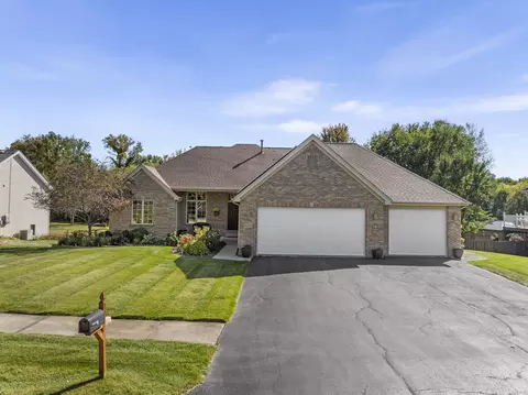 Exterior - 6117 Windflower Way, Roscoe, IL 61073 photo 10 of 11