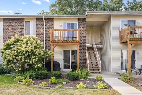 2400 Light Rd #111, Oswego, IL 60543