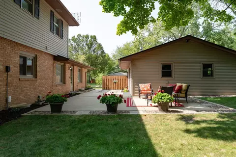 1018 Porter Ln, Normal, IL 61761 photo 8