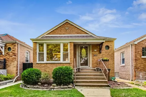 6718 S Tripp Ave, Chicago, IL 60629