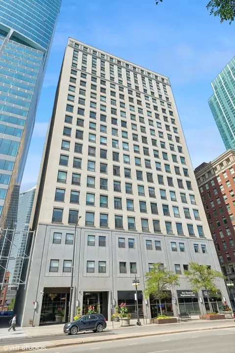 910 S Michigan Ave #1813, Chicago, IL 60605