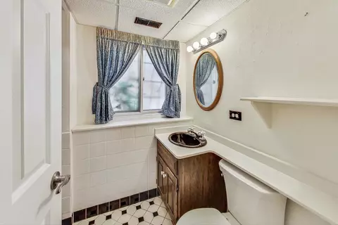 111 N Western Ave, Bartlett, IL 60103 photo 28