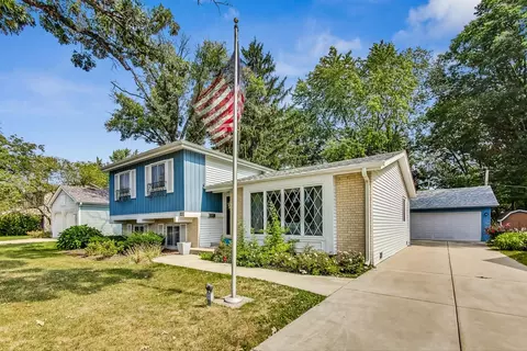 111 N Western Ave, Bartlett, IL 60103 photo 3