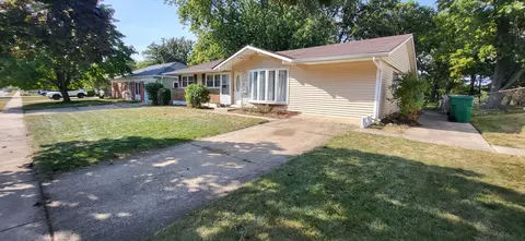 714 Yates Ave, Romeoville, IL 60446