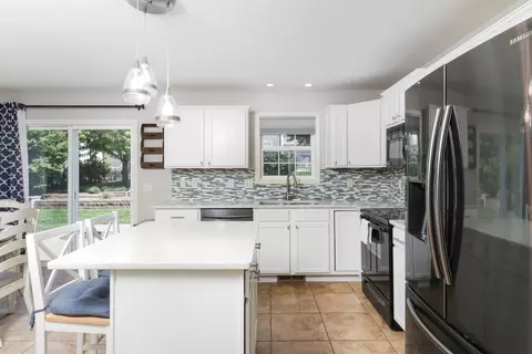 Kitchen - 2613 Grey Fox Trl, Bloomington, IL 61705 photo 2 of 2