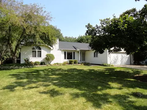509 Parkside Dr, Elburn, IL 60119