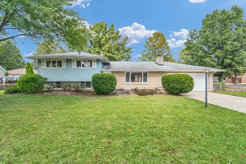 604 Eliot Dr, Urbana, IL 61801