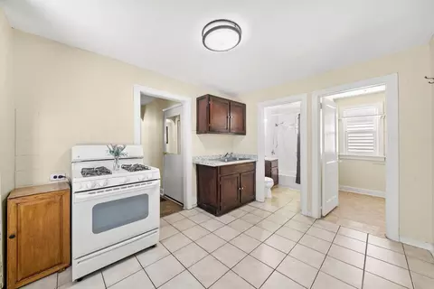 2733 N Artesian Ave, Chicago, IL 60647 photo 30