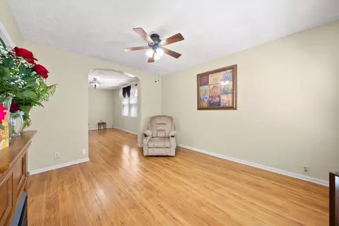 2733 N Artesian Ave, Chicago, IL 60647 photo 12