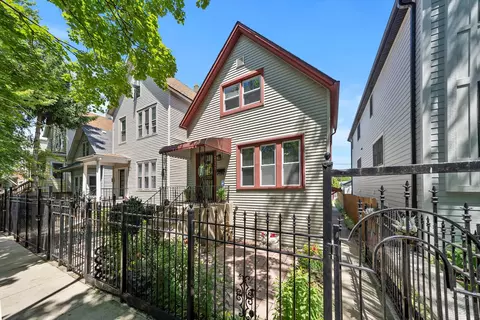 2733 N Artesian Ave, Chicago, IL 60647 photo 4