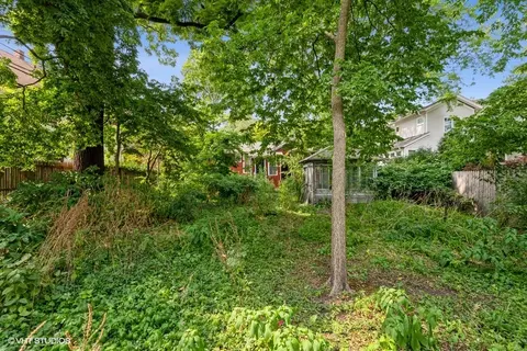1311 Judson Ave, Evanston, IL 60201 photo 9