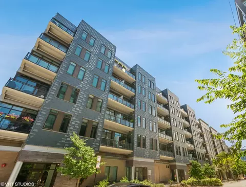 35 N Aberdeen St #2S, Chicago, IL 60607