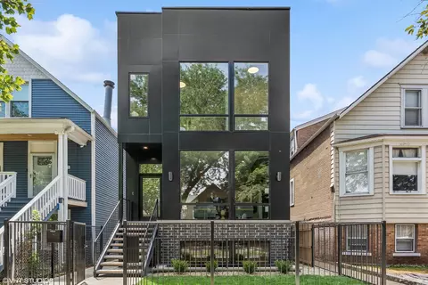 2723 W Melrose St, Chicago, IL 60618