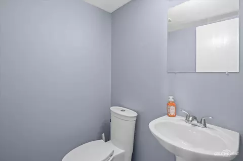 Bath - 25209 Faraday Rd, Manhattan, IL 60442 photo 1 of 2