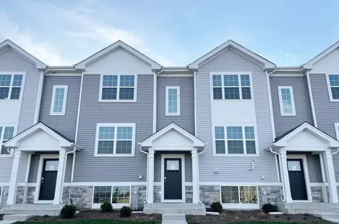 6621 Sassafras Way #E, Wonder Lake, IL 60097